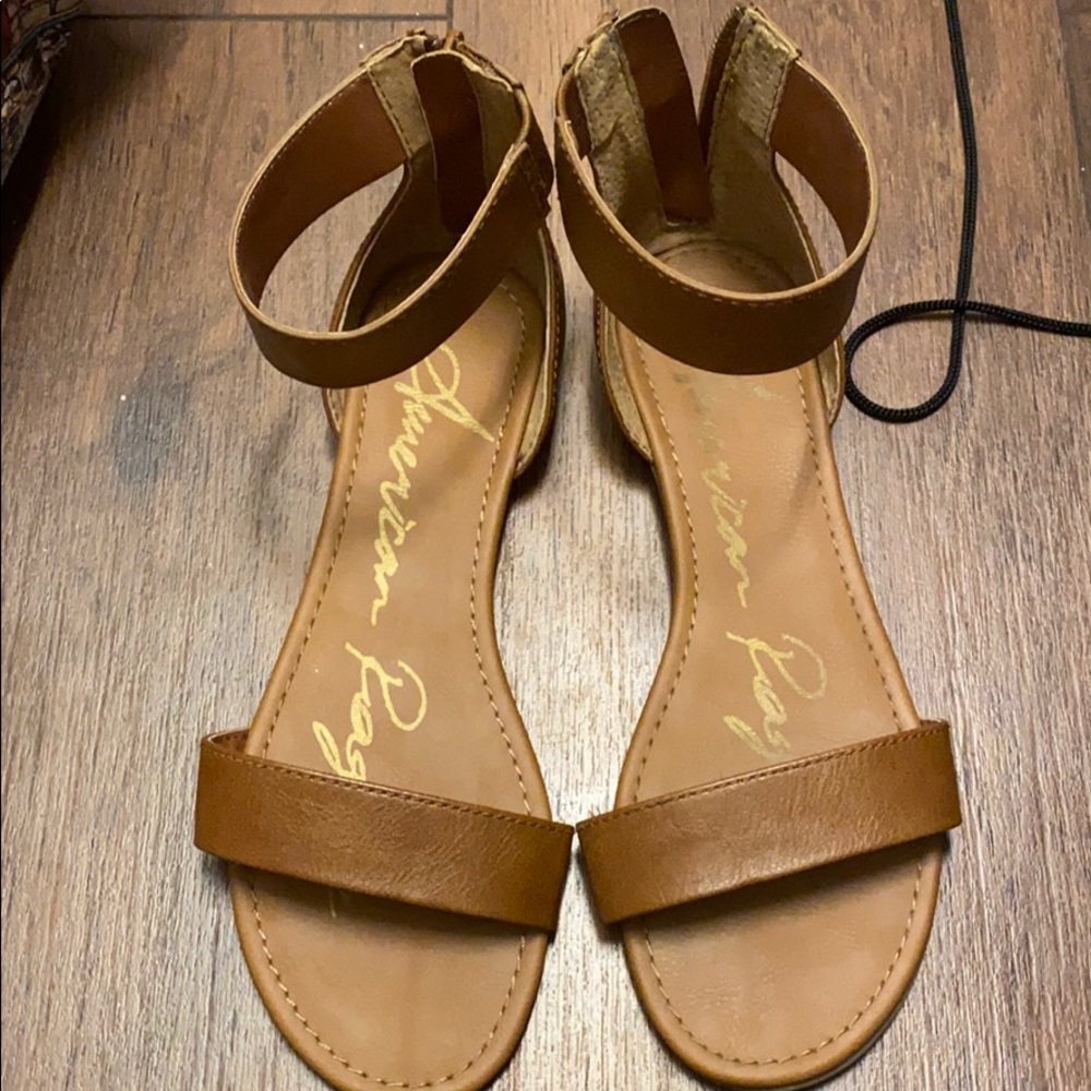 American rag sandals